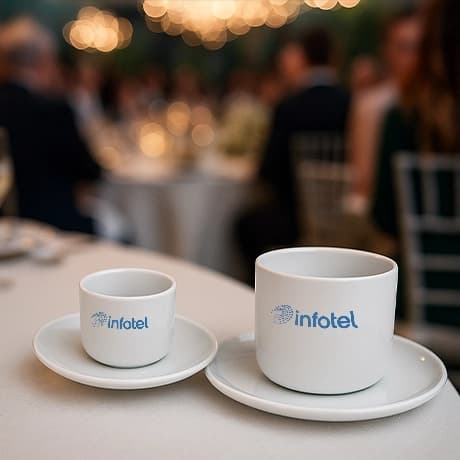 Kopjes zonder oor met schotel