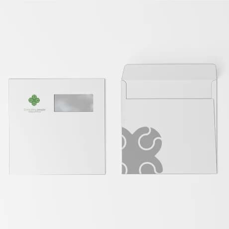 Enveloppen met venster rechts en plakstrip bestellen