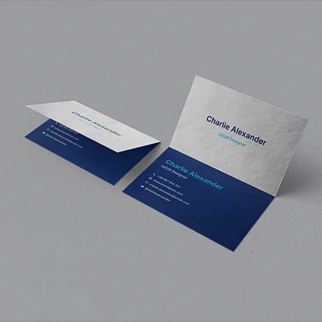 Gevouwen visitekaartjes van premium materiaal
